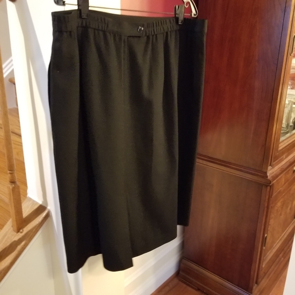 VGUC Women's Kasper II Black Wool Skirt 22 - Picture 3 of 4